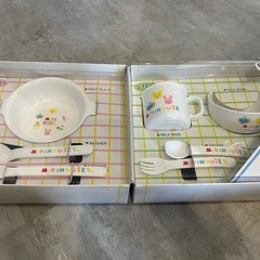 ミキハウス　食器セットの画像
