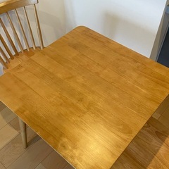ダイニングテーブルセット(2人掛け)の画像