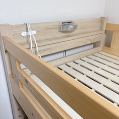 【白岡市】2段ベッド 木製 EENY 耐荷重500kg  LED照明付き  宮棚付き の画像