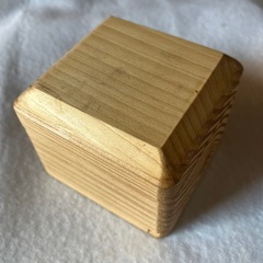 山形県産手作り　蜜蝋WAX 木製ケース付きの画像