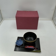 【未使用】 漆風 お椀セット お盆 箸 箸置き付きの画像