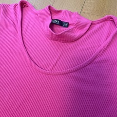 Bershka ピンク 半袖 Tシャツ US Mの画像