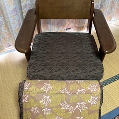木製ソファの画像