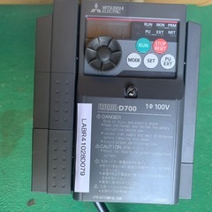 エアーコンプレッサー、三相200vの画像