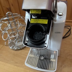 KEURIG キューリグ　本体とKカップツリーのセットの画像