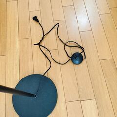 無料　フロアランプ 照明 スタンド 傘なし　取りに来てくださる方の画像