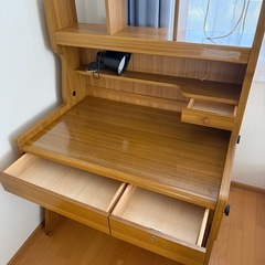 学習デスクの画像