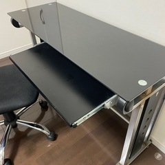 パソコンテーブル　イスセットの画像