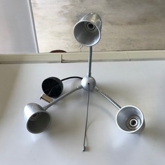 3灯吊り照明の画像