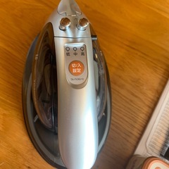 東芝コードレススチームアイロンの画像
