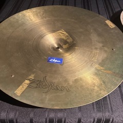 Zildjian ライドシンバル（リベットカスタム） の画像