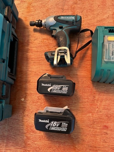 【値下げしました】119 マキタ　充電式インパクトレンチ