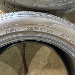 225/50R17 トーヨータイヤ　DRB 中古　17インチ    
４本 3〜４ミリ山の画像