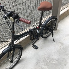 折りたたみ自転車の画像