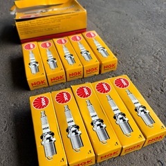 スノーモービル NGKスパークプラグの画像