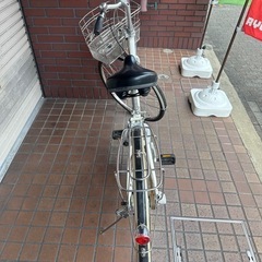 27インチ　BRIDGESTONE（ALBELTアルベルト）　内装３段変速　LEDオートライト　ベルトドライブ　錆びにくいステンレスかご付き　ホワイトの画像