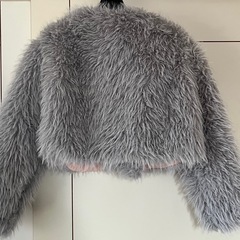 未使用品　アウター　ファージャケットの画像