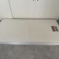 シングルベッド（フレームなしニトリ購入品）