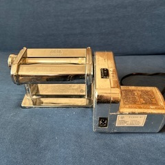 電動パスタマシーンの画像