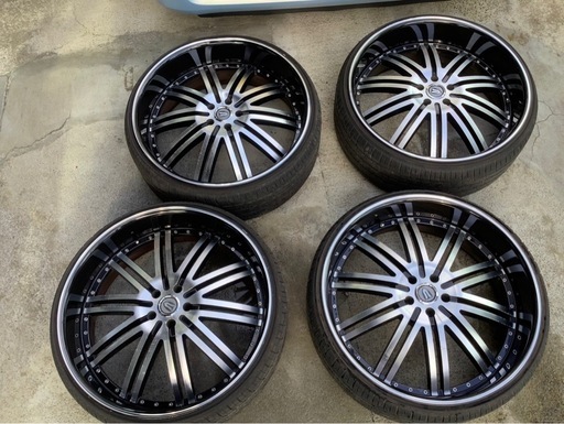 迫力大！24インチ ホイール 255 25 R24