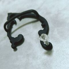 【試着のみ】左耳用 ピアス エルフ耳 エルフイヤー ブラック 合金の画像