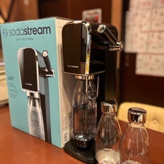 タイトル  【引取限定／宿毛】SodaStream ART ブラック 本体＋DWSボトル計5（1L×1／0.5L×4）レバー式／スナップロックの画像