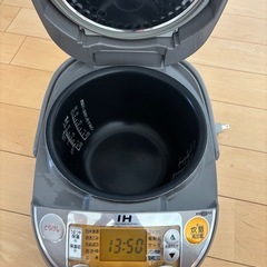 炊飯器　象印 NP-VP10E1の画像