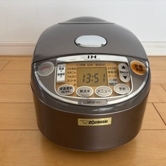 炊飯器　象印 NP-VP10E1の画像
