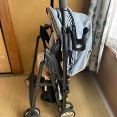 Combi　古いベビーカーの画像