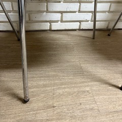 椅子4脚の画像