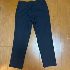 ユニクロ　UNIQLO 感動パンツ ウエスト88cm ネイビーの画像