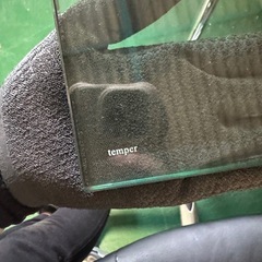 ガラステーブル　テーブル　ダイニングテーブルの画像