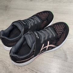 アシックス/21.5cmの画像