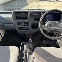 サンバートラック⭐︎4WD♪距離95000km⭐︎車検R8.4.1♪MT5速の画像