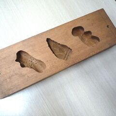 レトロ 裏面や側面に書き込みあり 木製和菓子型 木型 木製型 菓子型 押型 筍 キノコ等 アンティーク オブジェ コレクション 中古 苫小牧西店の画像