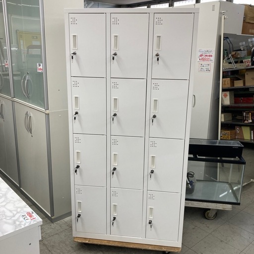 ⭐︎未使用品⭐︎12人用ロッカー　幅90cm  奥行き51.5cm  高さ179.5cm