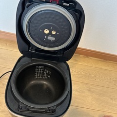 タイガー　炊飯器　五合炊きの画像
