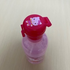 ハローキティストローボトルの画像