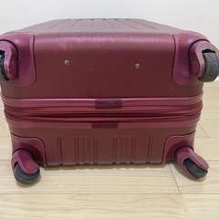 スーツケース　キャリーケースの画像