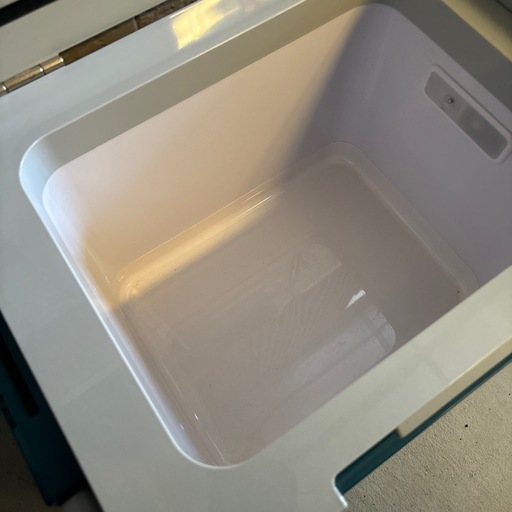マキタ　コードレス保冷温庫　18V