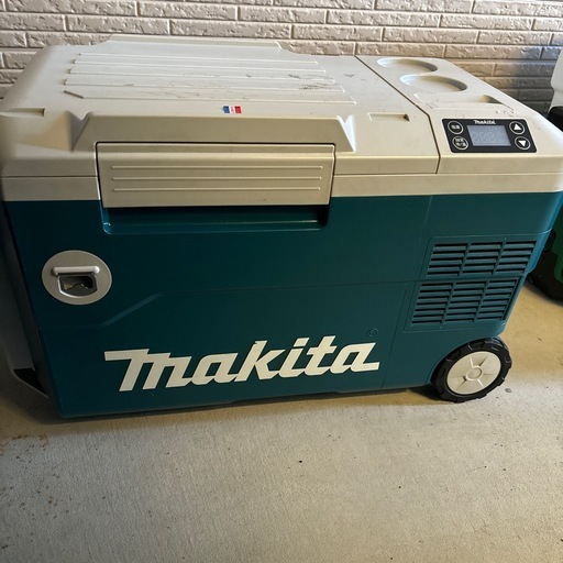 マキタ　コードレス保冷温庫　18V