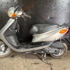 ★支払総額5.2万円★関東圏内即日配送可能！ 全車走行テスト済みです！ ヤマハ ジョグ シルバー SA36J 人気のジョグ！  4ストインジェクション！ 集中キー！ バッテリー新品！ ちょっとした足に♪の画像