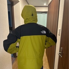 ノースフェイス マウンテンライトジャケッの画像
