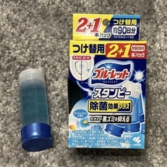 【引き取り限定】ブルーレットつけ替用4本＆掃除グッズSET　※値下げ・ばら売り不可の画像