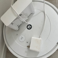  【ジャンク品】ロボット掃除機（充電器付き）差し上げます  の画像