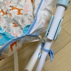おもちゃのベビーカーの画像