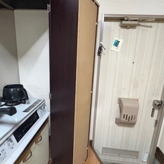 引き取り専用　鏡付き本棚　 の画像