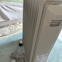 デロンギ　オイルヒーター 　H771015EFSN-BKの画像