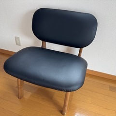 ダイニングテーブル・チェア3点セットの画像