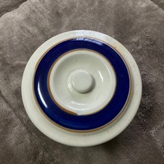 陶器 入れ物 壺　蓋付きの画像
